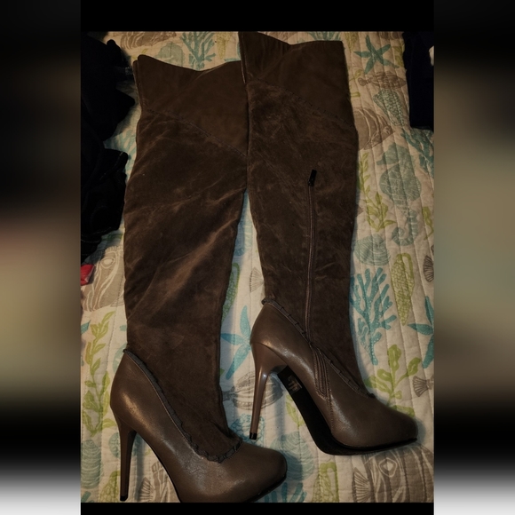 Thigh high stilettos - Picture 1 of 8